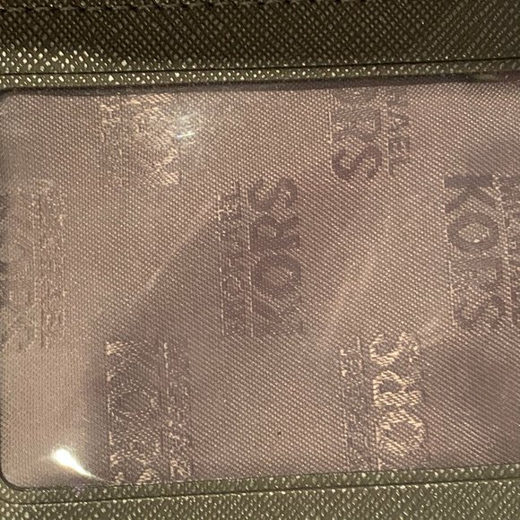 MICHAEL KORS Jet Set Metallic Mirror Wallet - Picture 8 of 8